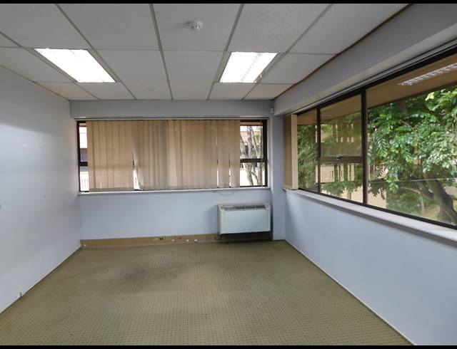 684M² OFFICE TO LET IN FERNDALE